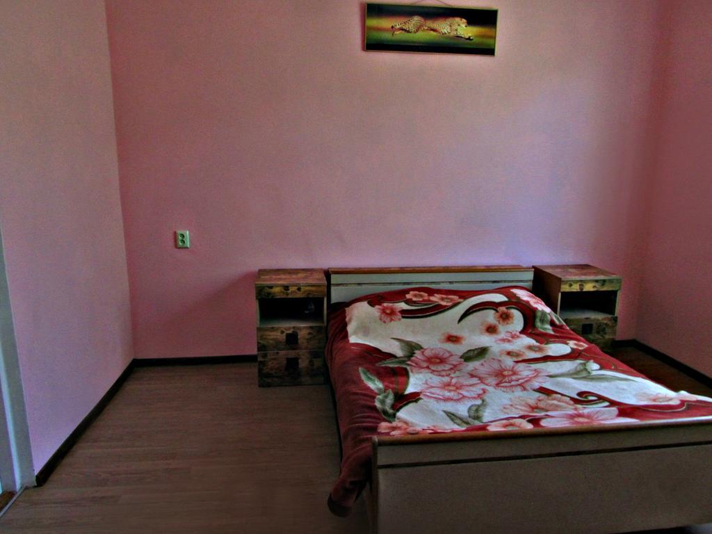 Joni Guest House Batumi Luaran gambar
