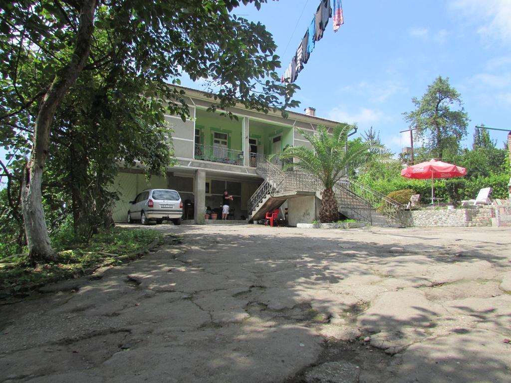 Joni Guest House Batumi Luaran gambar